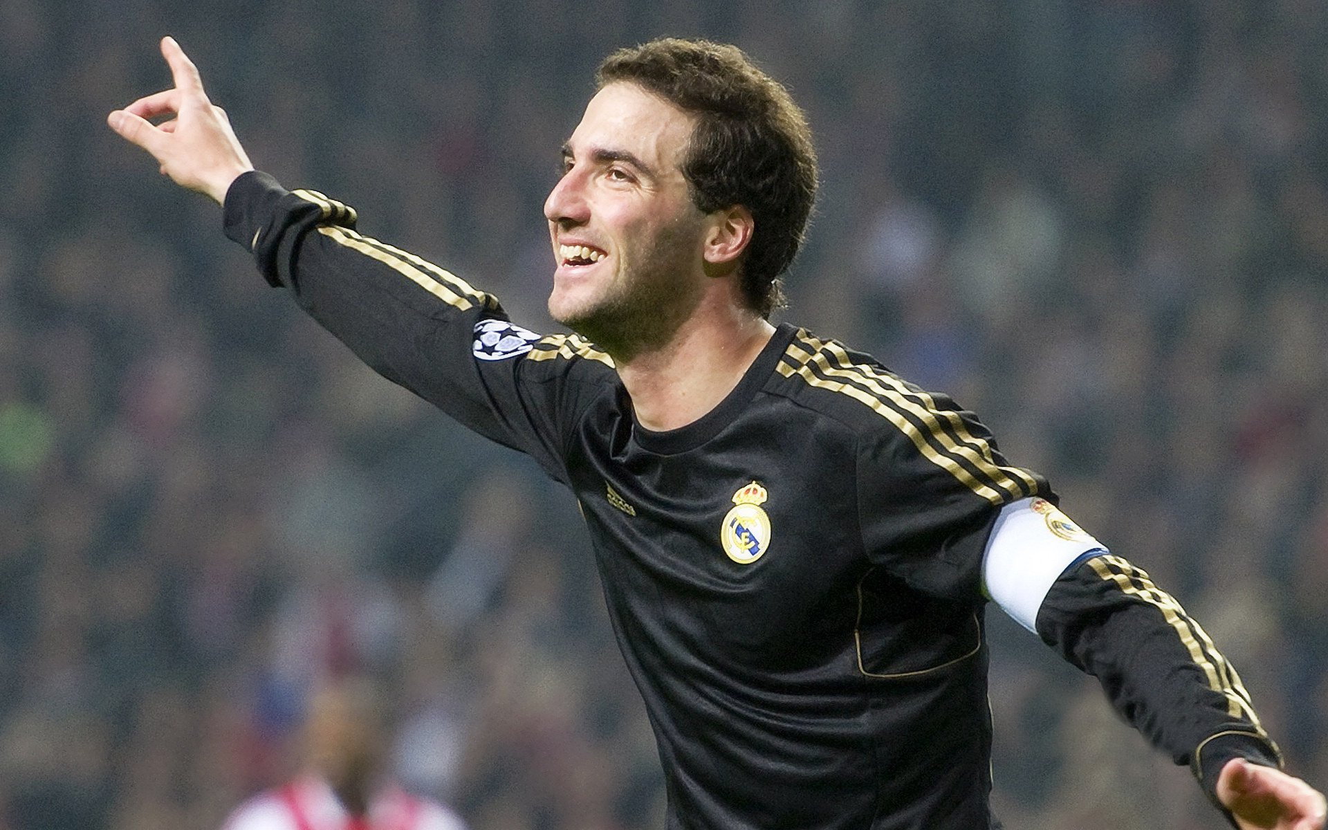 奥利维耶的鼓点,当英格兰的节奏在加纳心跳中回响